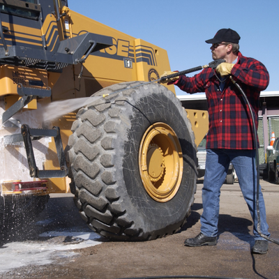 8 Money-Saving Reasons to Rent a Pressure Washer