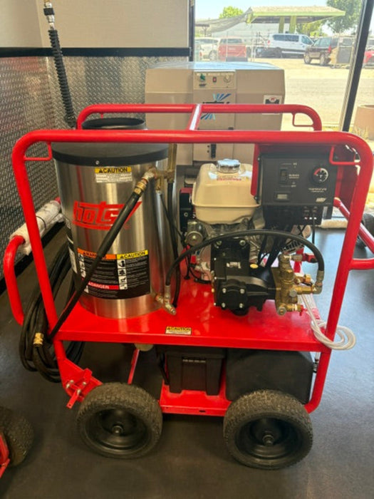 Hotsy Pressure Washer 1075SSE